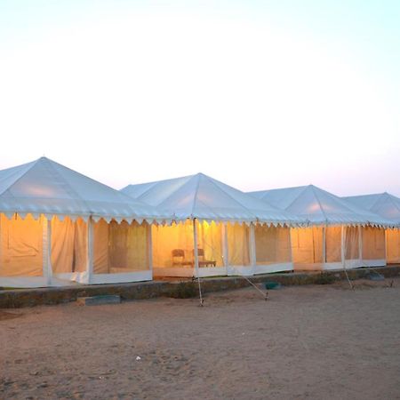 Kai Kabila Desert Camp Sam Ngoại thất bức ảnh